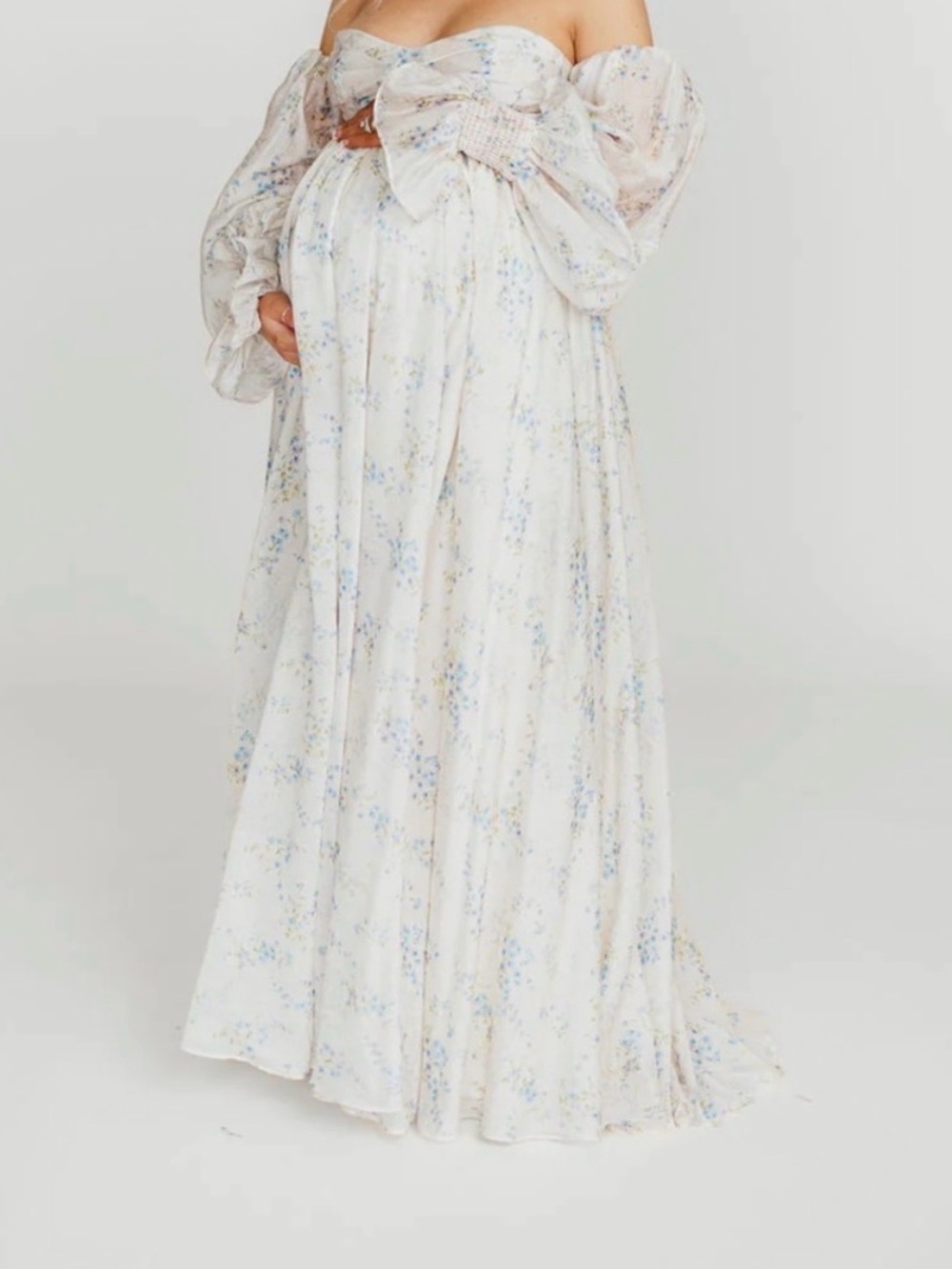 Worth Collective Delilah Off-White Floral Maxi dress NWT size small